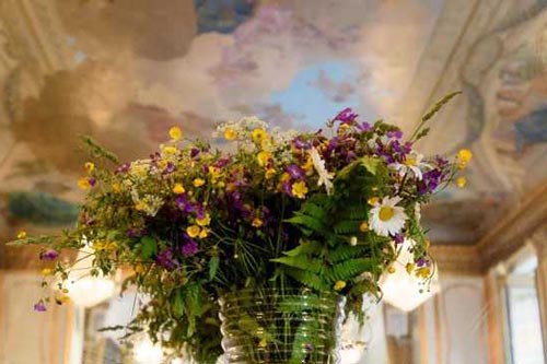 Blommor i en vas